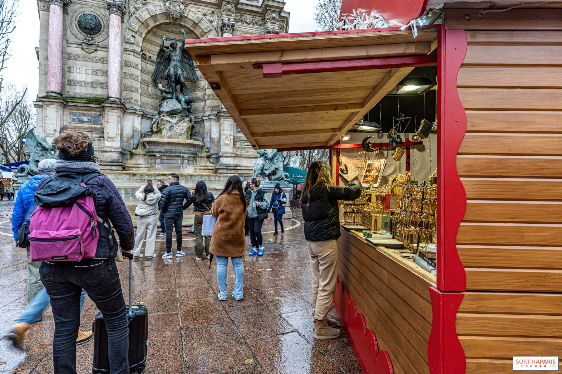 Mercado navideño en la Plaza Saint‑Michel