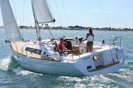 Beneteau Oceanis 37, Sailing Boat - Sail yacht