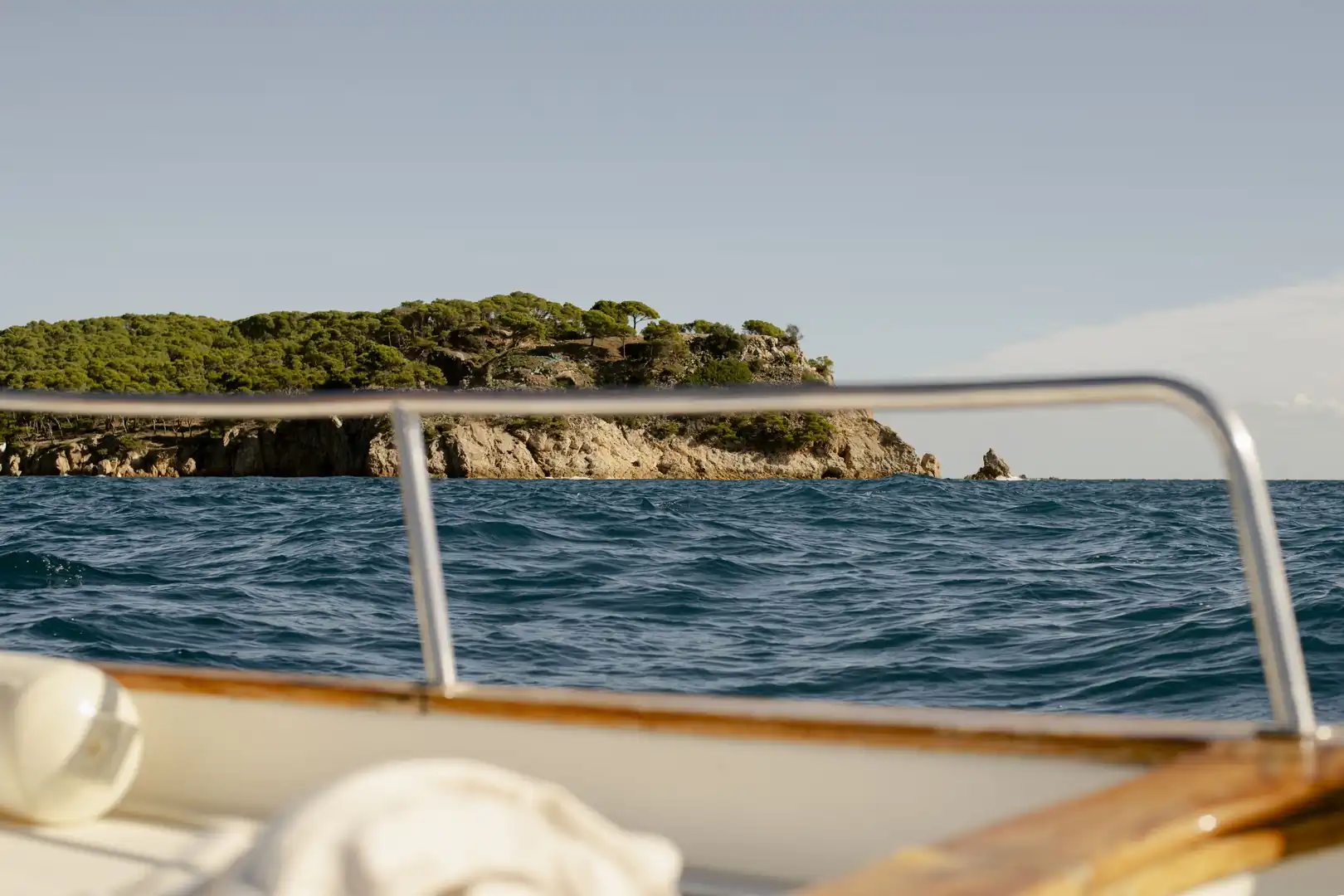 Paseo en avioneta y en barco por la Costa Brava